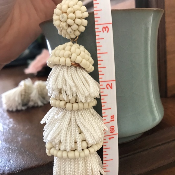 Vtg flapper style earrings - Picture 4 of 5